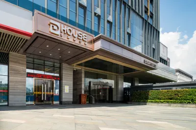 D House International Service Apartment Hotels in Lotus Hill/Plum Forest