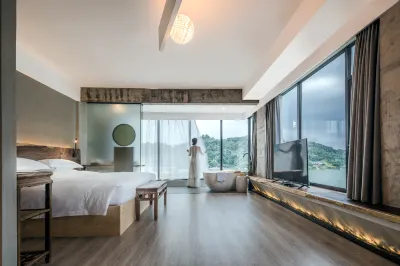Huixiang Xunmei Wanlvhu Hostel