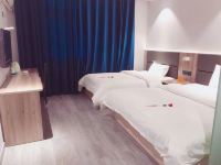 7天连锁酒店(洛阳王城公园地铁站店) - 轻选双床房