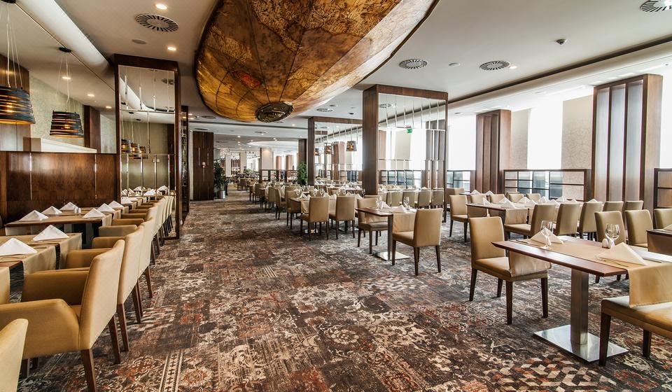 3. 에어포트 호텔 ..