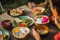 รูสต์ แกลมปิ้ง