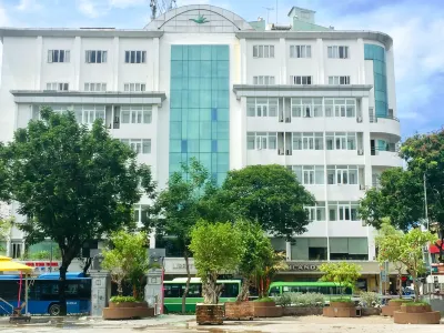 Liberty Hotel Saigon Greenview Các khách sạn ở Khu Tây ba lô