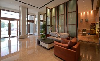 Borrman Hotel (Huaihua High Speed Railway South Station Wanda Plaza)