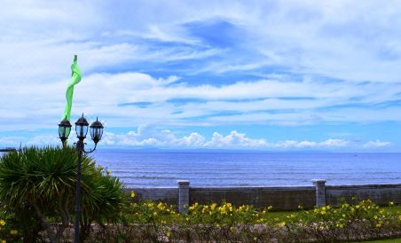 Beachfront Vacation House Cebu - Housity