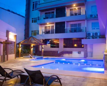 เซอร์เคิลอินน์ - อิโลอิโลซิตี้เซ็นเตอร์ โรงแรมในอิโลอิโล