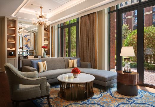 콘래드 텐진 편의시설