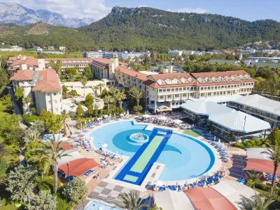 Queen's Park le Jardin Hotels in Kuzdere
