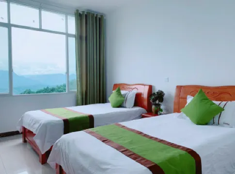 雅安誠信茶莊中国式旅館 蒙頂山周辺のホテル