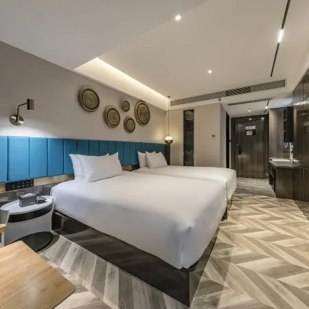 Yuhai Fortune Hotel (Fuzhou East Second Ring Taihe Plaza) Отели рядом с достопримечательностью «Фучжоу Третья Средняя Школа (Школа Хуан)»