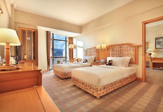 4. 리장 구안팡 호..