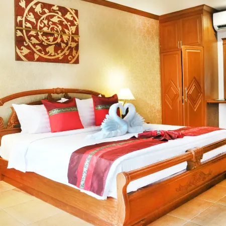 Aiyaree Place Hotel