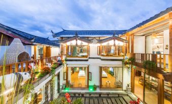 LiJiang Shiningland Resort Hotel(Lijiang Old Town)