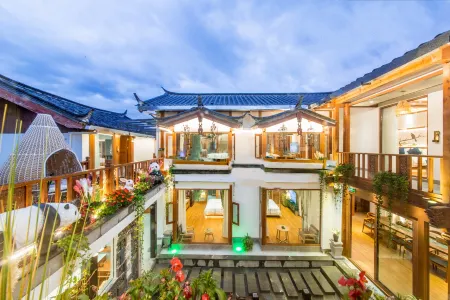 LiJiang Shiningland Resort Hotel（Lijiang Old Town）