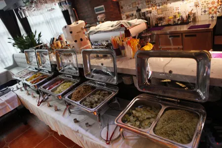 Lianjiang Changmao Holiday Inn (Xinyi middle school store)