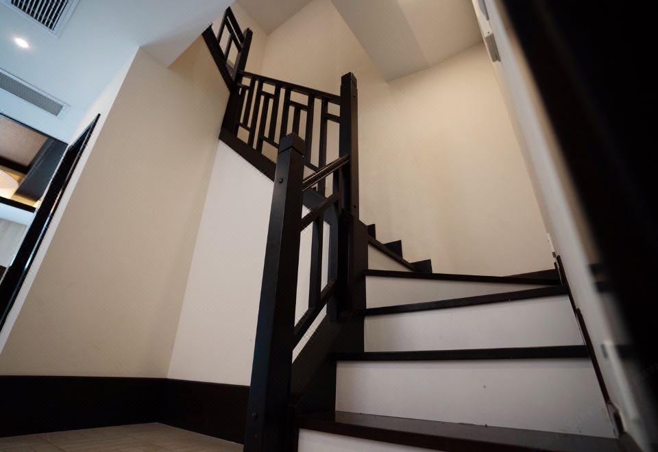 1. 자싱 진미 샤오..