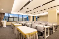 Homeinn Selected Hotel (Anshan Steel West station  Material Market)