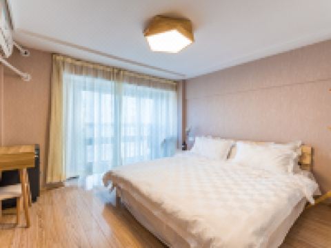 望海度假别墅(宁波苍松路店)