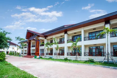 36Manor International Sport Hotel Отели рядом с достопримечательностью «Будда-парк»