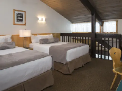 Rocky Mountain Ski Lodge Hotels in Canmore