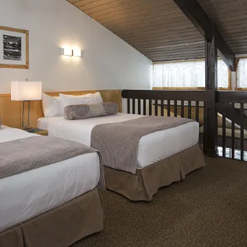 Rocky Mountain Ski Lodge