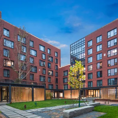 Holiday Inn Express BEIJING SHIJINGSHAN LAKEVIEW by IHG Hotels near Shougang Park - North District