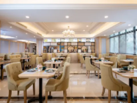 Venus Resort Hotels in Yidu