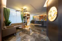 Jitai Zhishang Hotel (Shanghai Daning International Yanchang Road Subway Station) Hotel a Shanghai
