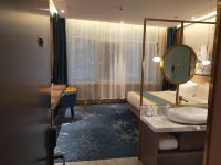 梦想家酒店(哈尔滨中央大街店) - 尊享大床房