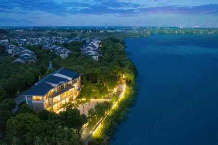 South Lake Retreat Holiday Courtyard Отели рядом с достопримечательностью «Chengxu Temple»