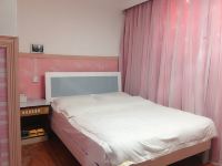 广州君然轻主题公寓 - 粉红主题大床房