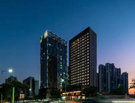 Fude International Hotel Отели рядом с достопримечательностью «Qingyuan Museum»