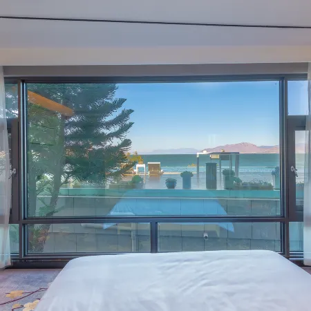Dali Sugar Sea View Hotel (Erhai Park High-Speed Rail Station Branch)