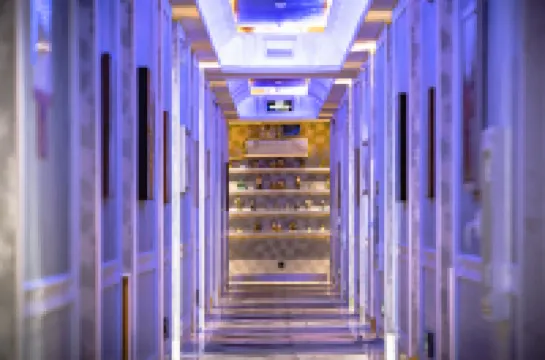 Karamay Waterwood Flower Theme Hotel