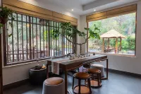 BenShe Inn - Inns