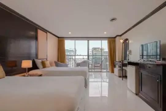 Mike Beach Resort Pattaya Hotels in Pattaya Beach Road