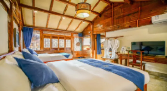 麗江古城四方街秦晉王府客棧