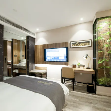 Homeinn Plus Hotel (Wuhan Zhongnan Subway Station WushangMengshidai) Отели рядом с достопримечательностью «Храм Баотун»