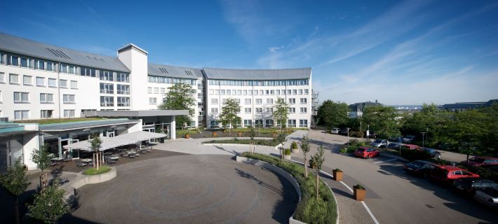 Ramada by Wyndham Dresden Hotele w: Drezno