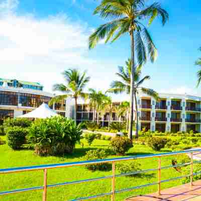 坦尚尼亞鬱錦香飯店 Hotel Exterior