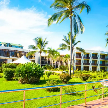 Golden Tulip Dar ES Salaam