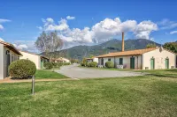 Eden Park Resort Hotel in zona Istituto Suore Oblate di Sant'Antonio di Padova