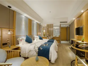 Plum Garden Yuezhu Hotel