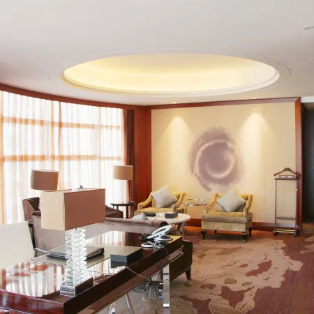 Guolong Hotel