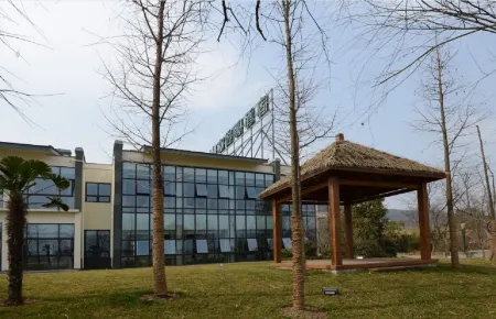 Renwen Yuexi Hotel Отели рядом с достопримечательностью «Junzhang Mountain»