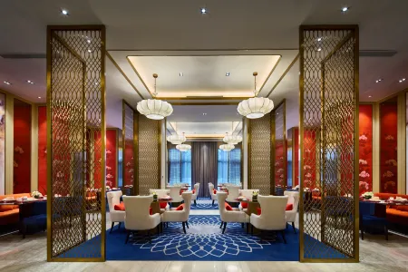 Primus Hotel Wuhan Hannan Отели рядом с достопримечательностью «Hubei Land Resources Vocational College»