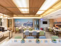 Atour Hotel (Wuhan Hankou Railway Station, Changqing Road) Hotel berhampiran Universiti Politeknik