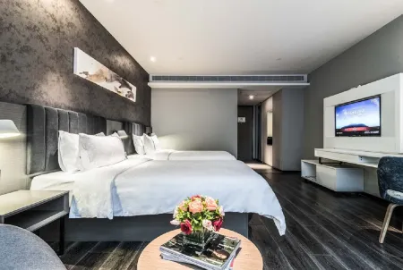 Ease Hotel (Kunming Jinma Bijifang, Shulin Street, Caiyunli)