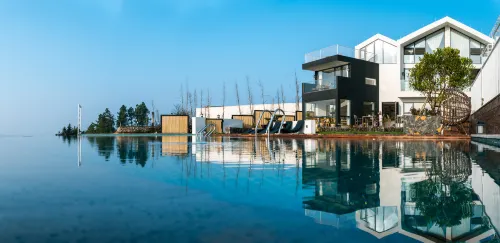 Xinchang Mountain Letter · Cloudside Homestay Hotels in Xinchang