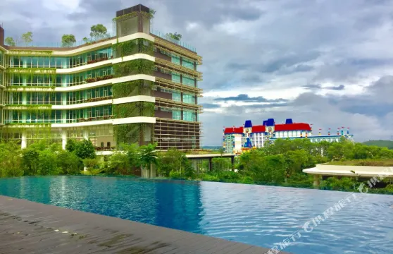 新山盛捷依斯干達美迪尼服務公寓