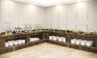 Yilianghuihao Holiday Inn
